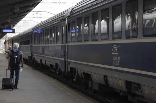 Alianța organizațiilor studențești critică Hotărârea de Guvern privind transportul cu trenul pentru studenți
