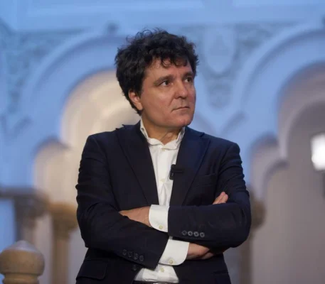 Decizie BEC: USR nu are voie să facă campanie electorală pentru Nicușor Dan. Ce spune edilul general al Capitalei