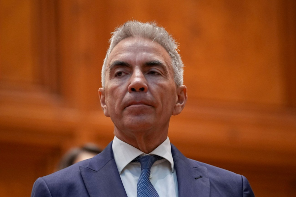 Cum vor fi puși șefii de la stat să își taie salariile. Dragoș Anastasiu: „O variantă este să apelăm la bun simț prin negociere”