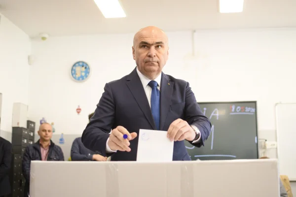 Ilie Bolojan: DECIZIA pe care cetățenii țării noastre o vor lua astăzi va avea efecte asupra vieților copiilor și nepoților noștri