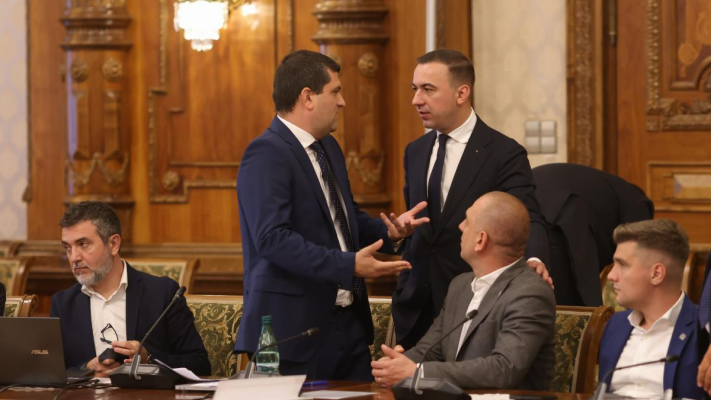 Ministrul Economiei spune că pentru USR „nu e foarte uşor” să stea la masă cu PSD: „Nu ne-am născut cu deficit 9,5%”