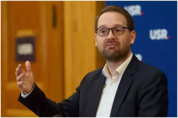Dominic Fritz: În momentul în care preşedintele îmi cere să schimbăm un ministru, o voi face fără să clipesc