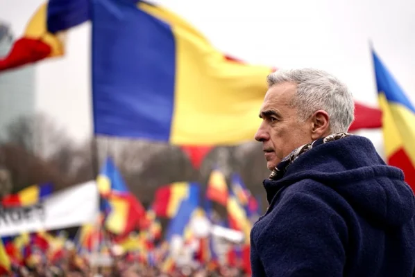 Călin Georgescu, un nou mesaj pe Facebook: „Induc frică, îndoială și generează haos, ne mint și ne amenință că dacă votăm altfel decât spun ei distrugem totul”