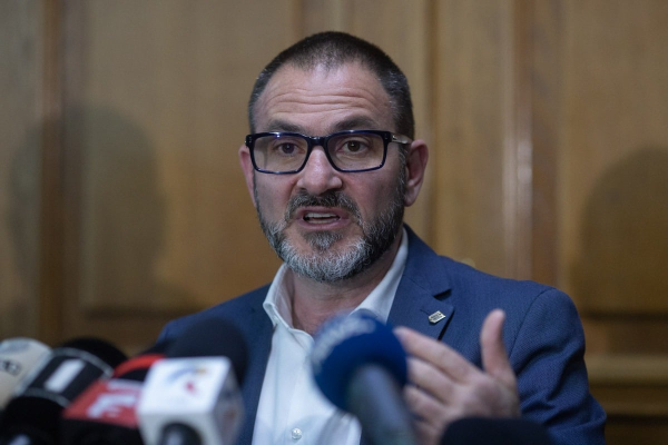 Fostul președinte al ANPC Horia Constantinescu, mutat de la Constanța la Ialomița, anunţă că va ataca în instanţă decizia: „S-a sunat la cabinetul lui Piedone pentru a se lua măsuri împotriva mea” / „Este şi primarul Vergil Chiţac unul dintre actorii principali”