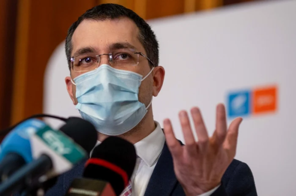 Vlad Voiculescu, urmărit penal în dosarul vaccinurilor anti-COVID, spune că Ursula von der Leyen trebuia să facă publice mesajele cu CEO-ul Pfizer
