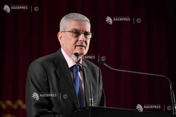 Dăianu: Deficitul - ca o cangrenă; nu se rezolvă prin tăiere de cheltuieli, nu putem evita unele creșteri de taxe și impozite