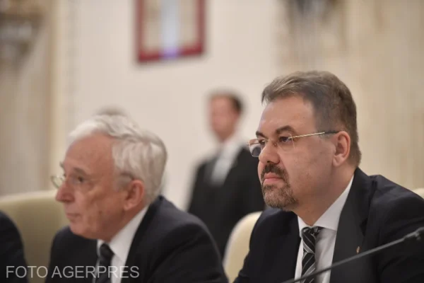 • Cine este Leonardo Badea, ”cea mai bună soluție de premier al României”. Bogdan Chirieac: Se repetă scenariul din 2000, când Mugur Isărescu a salvat România