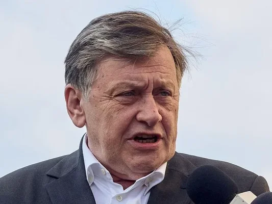 Crin Antonescu:  "Da, sunt gata, sunt pregătit, îmi asum să fiu pentru următorii cinci ani liderul"