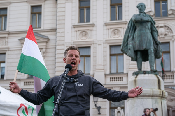 Ungaria: Principalul partid de opoziție ajunge la un AVANS de 15% în sondaje față de Fidesz al premierului Viktor Orban
