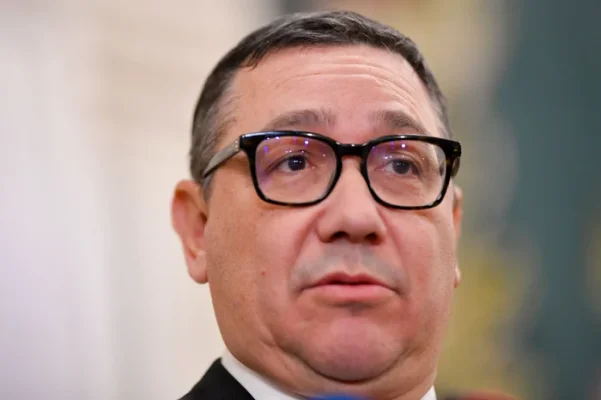 Victor Ponta se dezlănțuie la adresa lui Sorin Grindeanu. „El a fost în conducerea PSD care a prăbușit partidul”. Ce spune preşedintele interimar al PSD