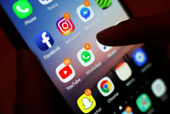Iran: WhatsApp dezminte că transmite Israelului date personale ale utilizatorilor săi