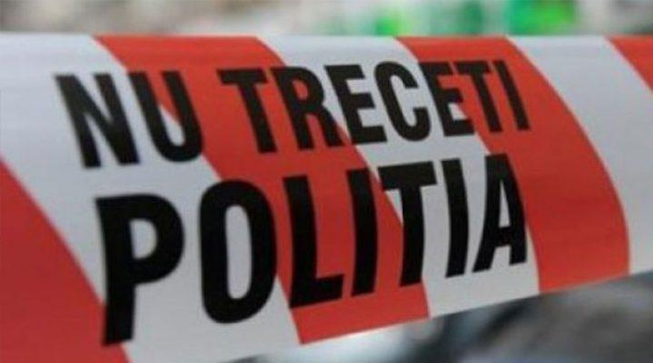 Un bărbat aflat la pescuit într-un iaz s-a electrocutat și a murit