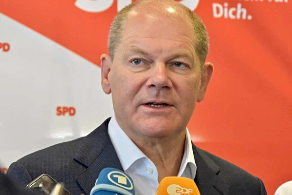 Cancelarul Olaf Scholz, vizită oficială în România. Are întâlniri cu preşedintele Klaus Iohannis, premierul Nicolae Ciucă, dar și cu Maia Sandu, ce sosește și ea în capitala României