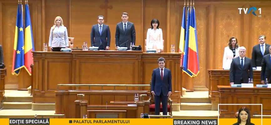 Nicușor Dan a depus jurământul de învestitură: Voi fi un președinte deschis la vocea societății și partener cu societatea