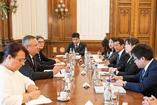 Nicolae Ciucă, întâlnire cu Kimi Onoda, vice-ministru al Apărării din Japonia: Resursa umană a României în domeniul IT este impresionantă