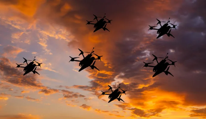 Contraatacul lui Zelenski. Potop de drone deasupra Rusiei, bombardamente la periferia Moscovei şi în Sankt Petersburg
