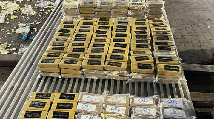 Rusia confiscă cea mai mare cantitate de droguri din 2025, 820 de kilograme de cocaină provenind din America Latină, ascunse în containere cu banane