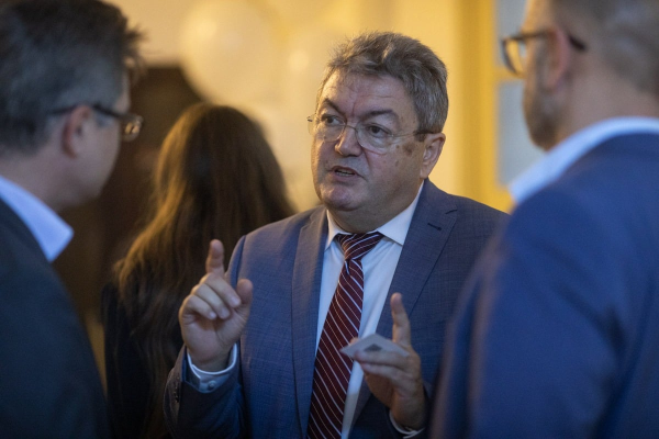 Rectorul Marian Preda: Si premierul Bolojan și ministrul educației trebuie să aibă puțin grijă la succesiunea măsurilor, la echitate și să nu plătească doar unii prețul conjuncturii în care exact această clasă politică ne-a băgat