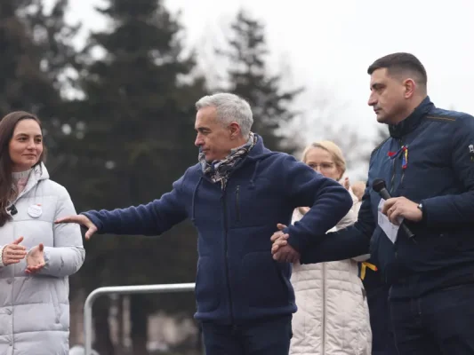 Simion și Georgescu, laude la adresa legionarilor. AUR, POT și SOS, vot contra legii radicalizării