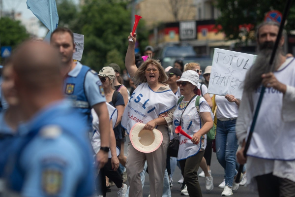Sindicatele profesorilor anunță că vor picheta sediile Guvernului, Parlamentului și partidelor PSD, PNL și USR, în luna iulie
