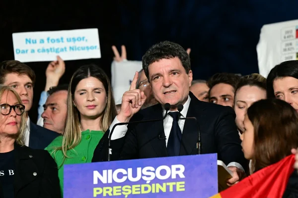 Mesaj de la Sorbona pentru Nicuşor Dan: Universitatea este încântată să îl enumere pe noul preşedinte al României printre foştii săi doctoranzi