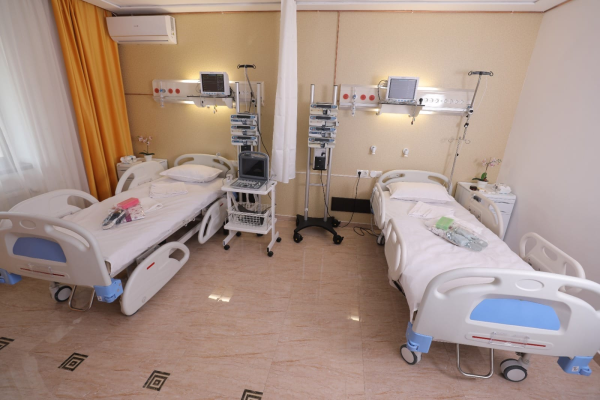 Ministrul Sănătății, susținut de un manager de spital privat, în inițiativa de a stopa furturile din bugetul Casei Naționale de Sănătate
