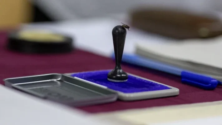 Blocaj la urne în Ilfov. 25 de secții au rămas fără buletine de vot. USR solicită intervenția rapidă a poliţiei. Ce răspunde IPJ Ilfov