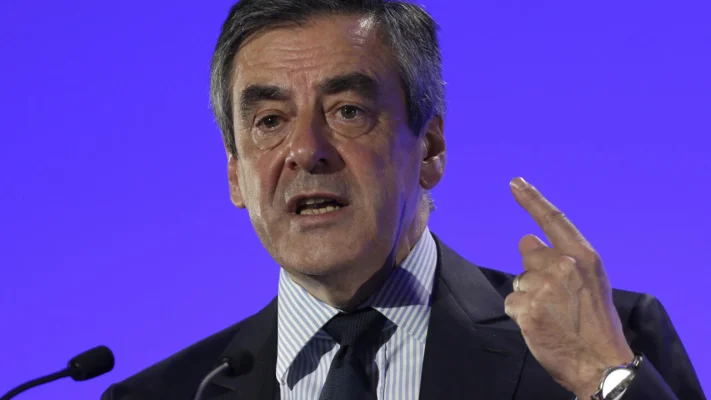 Penelopegate: Fostul premier francez François Fillon a fost condamnat definitiv la 4 ani de închisoare, cu suspendare