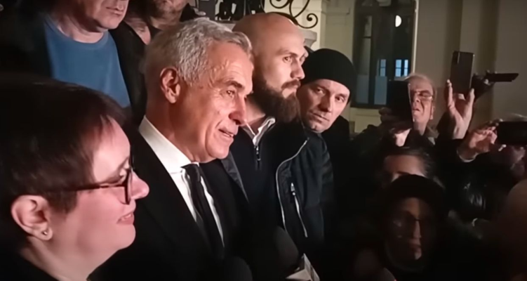 Surse: Parchetul General a deschis dosar penal in cazul lui Calin Georgescu. Mascatii, perchezitii la seful de campanie al lui Georgescu