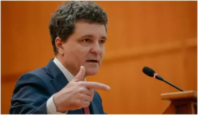 Nicuşor Dan şi-a anunţat echipa de consilieri. Printre nume, şi vechi colaboratori ai Administraţiei