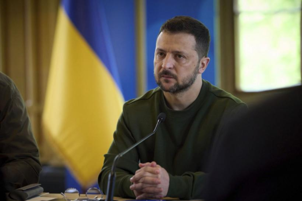 Zelenski retrage Ucraina din convenția care interzice minele antipersonal