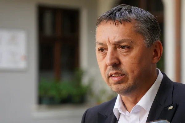Daniel David: Rămân ministru doar dacă Guvernul își asumă lucruri mari în reforma educației