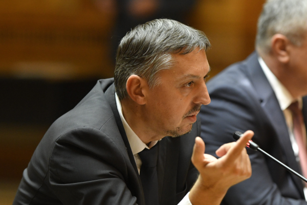 Daniel David: „Premierul are demisia mea pe masă” / Ce i-a cerut ministrul Educației lui Ilie Bolojan
