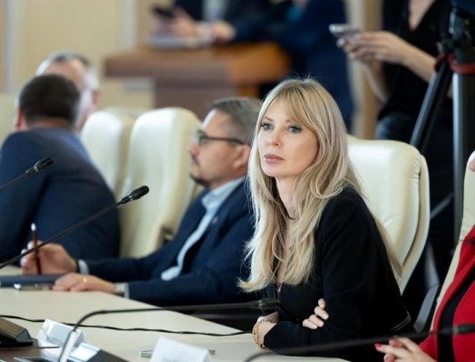 Senatoarea PSD Victoria Stoiciu critică excluderea Organizației de femei liberale de la vot. „Este trist și îngrijorător”