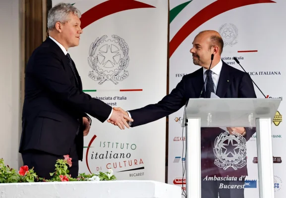 Predoiu, alături de ambasadorul Alfredo Durante Mangoni: Românii care trăiesc și muncesc în Italia contribuie zi de zi la dezvoltarea societății italiene