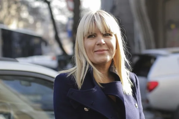 Elena Udrea a obţinut în instanţă deducerea din pedeapsă a mai multor zile executate în arest preventiv şi în arest la domiciliu, în alt dosar decât cel în care a fost condamnată/ Decizia nu e definitivă