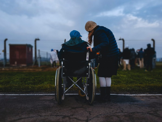 Ministrul Muncii: Îmi exprim revolta față de situația persoanelor cu dizabilități care au fost tratate inuman, în urma intrării în renovare a secției de psihiatrie a Spitalului Județean de Urgență Drobeta Turnu Severin / Vom sesiza Poliția și Parchetul în funcție de rezultatele verificărilor