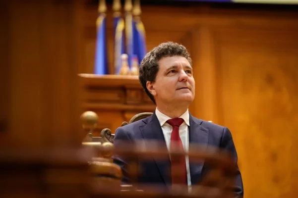 Nicușor Dan vrea un director civil la SRI. Șeful Serviciului de Informații Externe, vizat de o posibilă schimbare
