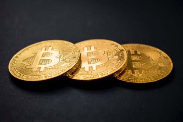 Bitcoin atinge un record istoric datorită cererii investitorilor instituționali