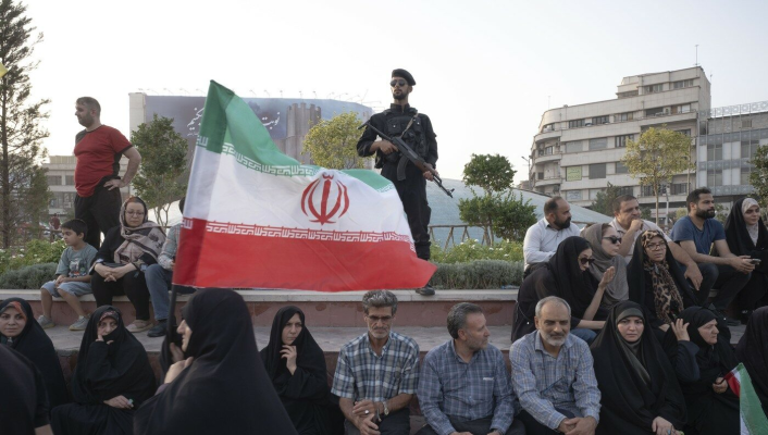 Arestări în masă, execuții și desfășurări de trupe în Iran. Autoritățile vor să prevină orice posibile TULBURĂRI interne