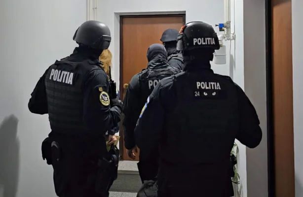 Percheziții în București, Spania și Germania în imobilele unei persoane acuzate că a înființat una dintre cele mai mari platforme de trafic de droguri pe internet