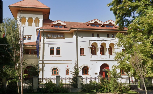 Precizările Exim Bank privind schimbarea sediului social, după ce Bolojan a cerut schimbarea directorului băncii: Negocierea şi încheirea contractului de sublocaţiune s-a făcut în condiţii de legalitate şi eficienţă economică / Termenii şi condiţiile esenţiale au fost aprobate de Consiliul de Administraţie