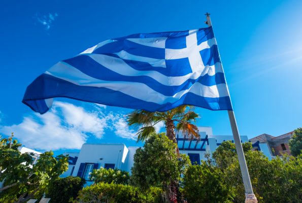 Funcția nu-l mai lasă pe noul ministru al Turismului să meargă în vacanță în Grecia. Radu Miruță descoperă acum și România