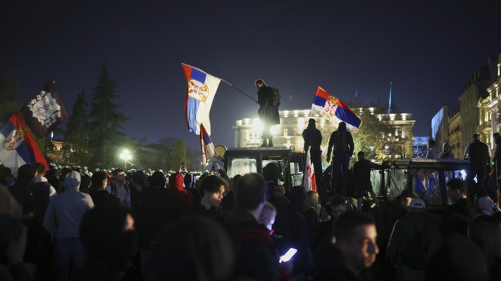Tun sonic la Belgrad? Vučić i-a enervat și mai tare pe sârbi (Analist)