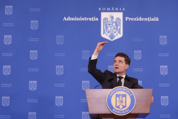 DOCUMENT Nicușor Dan și-a publicat declarația de avere și declarația de interese: Sumele încasate de președinte, în ultimul an