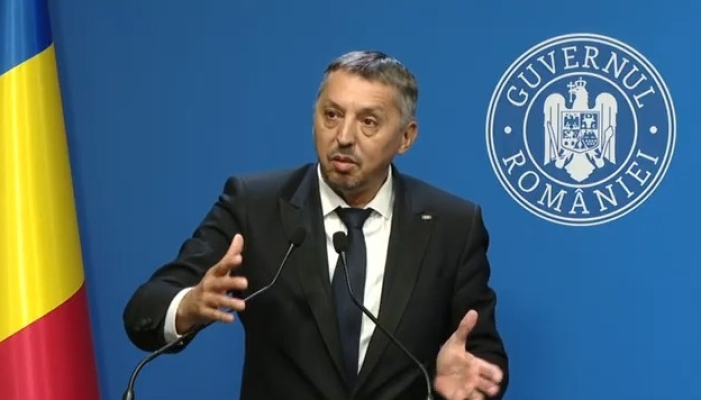 Moment zero, după anomaliile descoperite de ministrul Educației. Cum se modifică bursele și cum lucrează profesorii