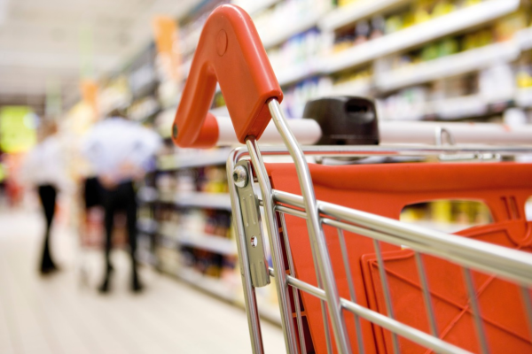 Prețul alimentelor de bază ar putea rămâne NEMODIFICAT încă trei luni. Este așteptată decizia Guvernului
