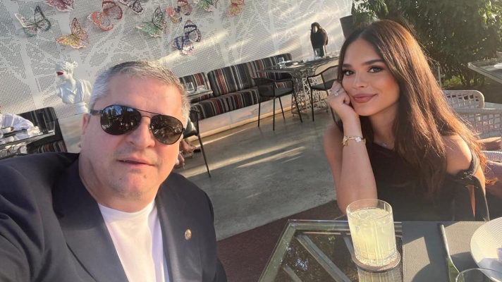 Tamila Andreea Cristescu, fiica unui politician PSD, rechemată de Oana Țoiu de la Consulatul din New York și dată afară din MAE. Ce salariu avea