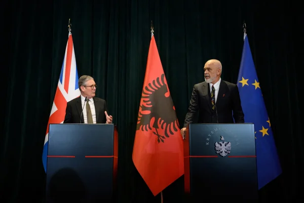 Liderii a 47 de țări și organizații se reunesc la summitul Comunității Politice Europene. Provocările de securitate și APĂRARE din Europa, pe agendă