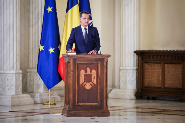 Noul ministru Moșteanu promite o armată tânără, bine echipată și motivată (Video)